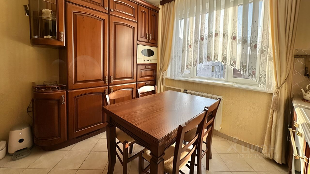 Продажа 3-комн квартиры на вторичном рынке Каргопольская улица, 16К2