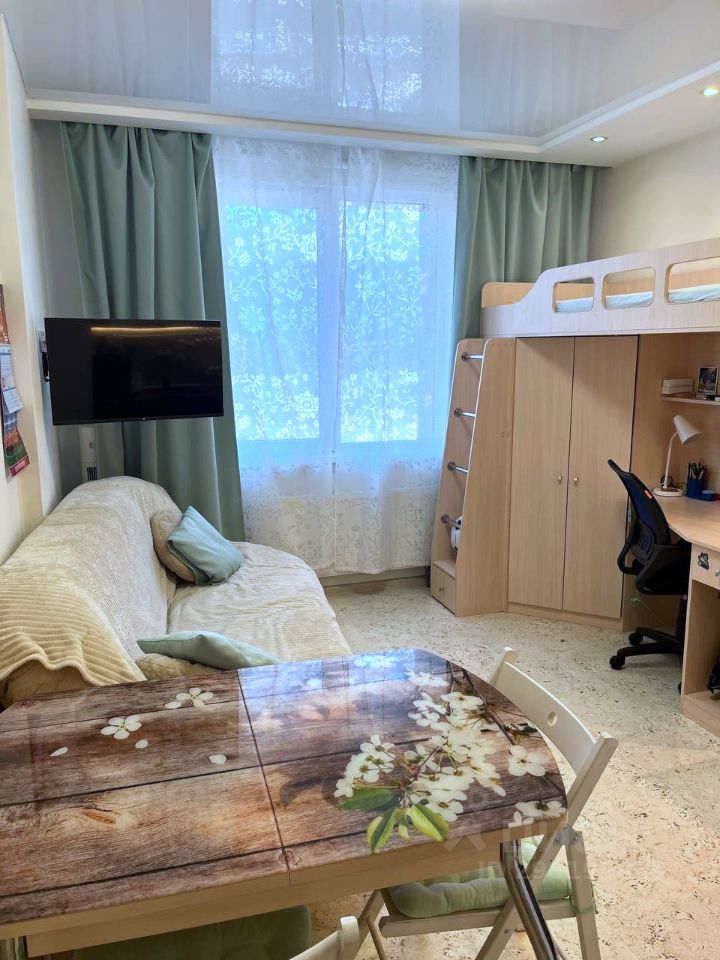 Продажа 1-комн квартиры на вторичном рынке улица Вадима Шефнера, 12к1