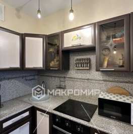 Продажа 3-комн квартиры на вторичном рынке Маршала Блюхера пр-кт,  д. 9,  к. 2