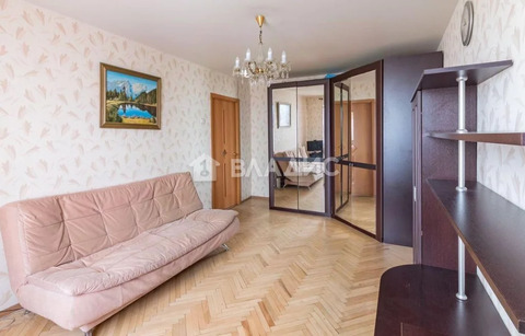Продажа 2-комн квартиры на вторичном рынке Свердловская наб.,  д. 60
