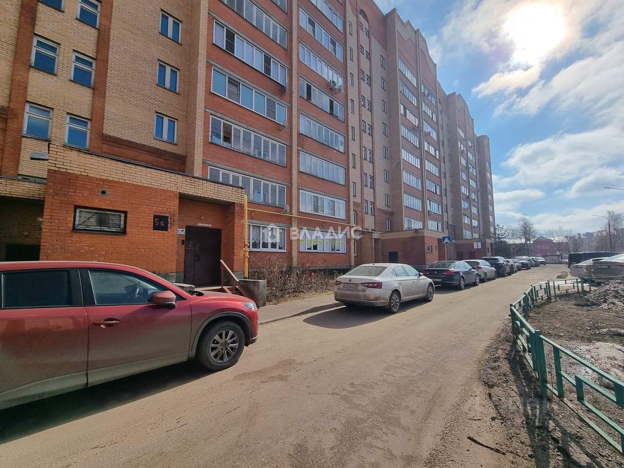 Продажа 2-комн квартиры на вторичном рынке Егорьевск, Владимирская улица,  д. 5б