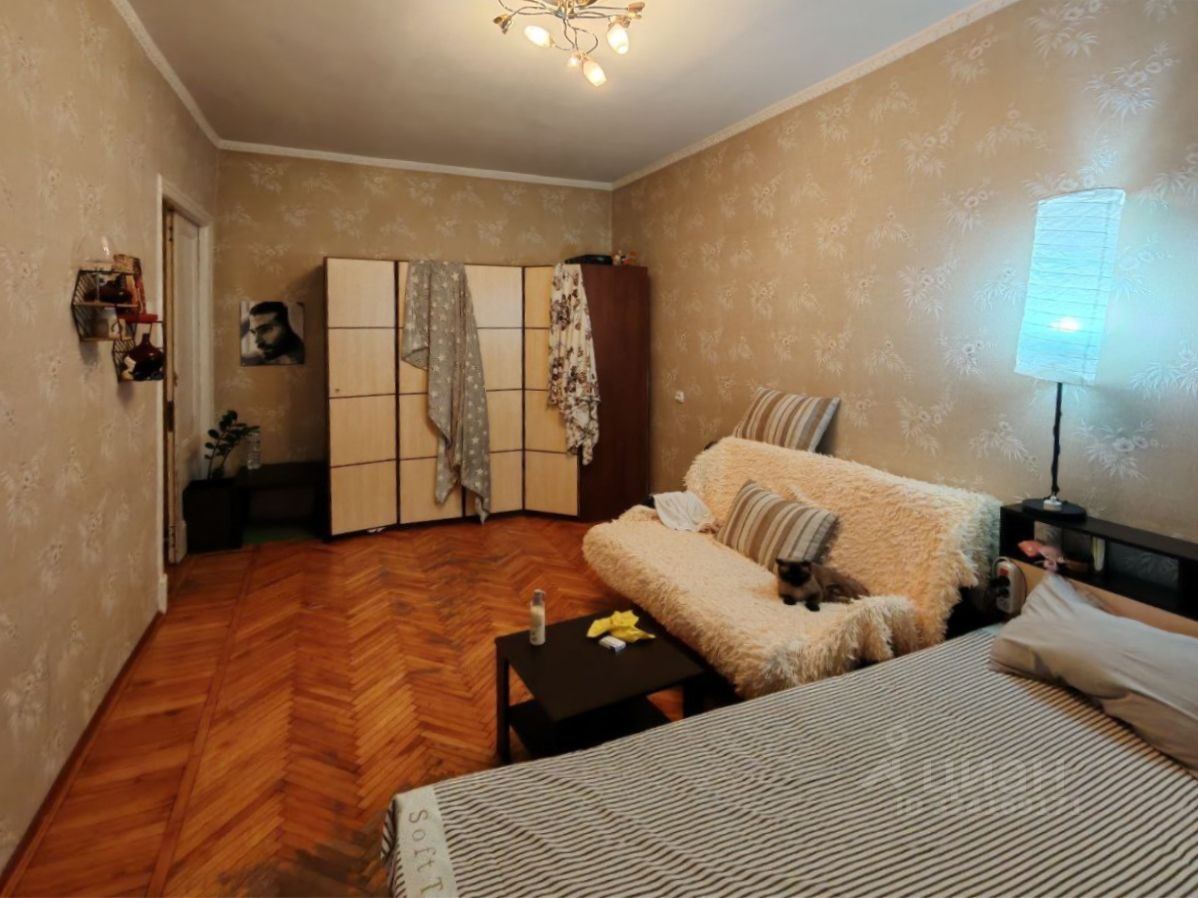 Продажа 3-комн квартиры на вторичном рынке Благодатная улица, 34