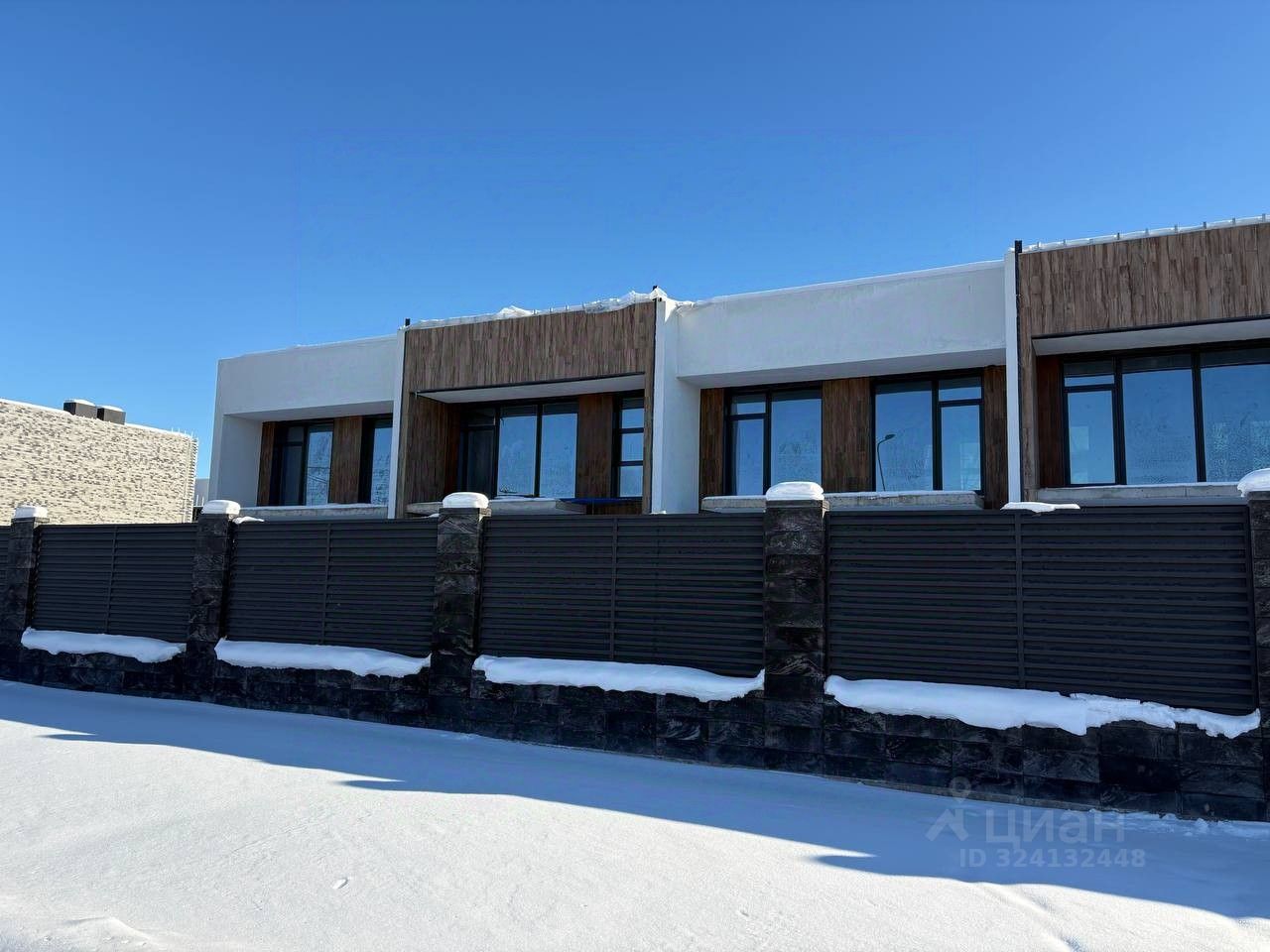 Продажа дома пос. Ленинское, улица Советская, 2