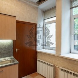 Продажа 2-комн квартиры на вторичном рынке Зеленина Б. ул,  д. 36