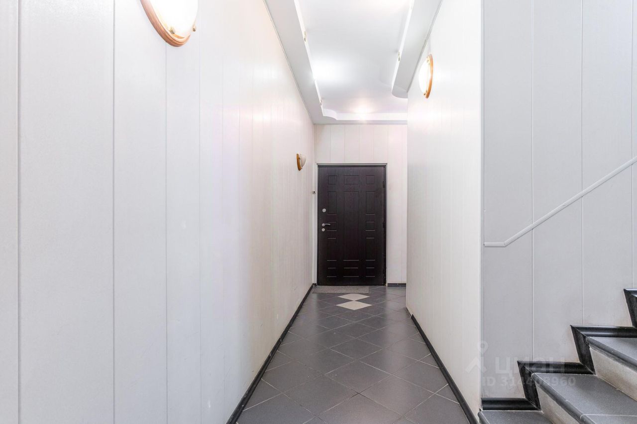 Продажа 4-комн квартиры на вторичном рынке Богословский переулок, 5