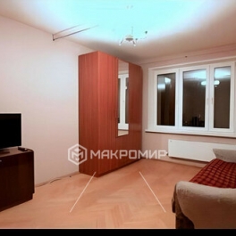 Аренда 1-комн квартиры на вторичном рынке Алтайская улица,  д. 10