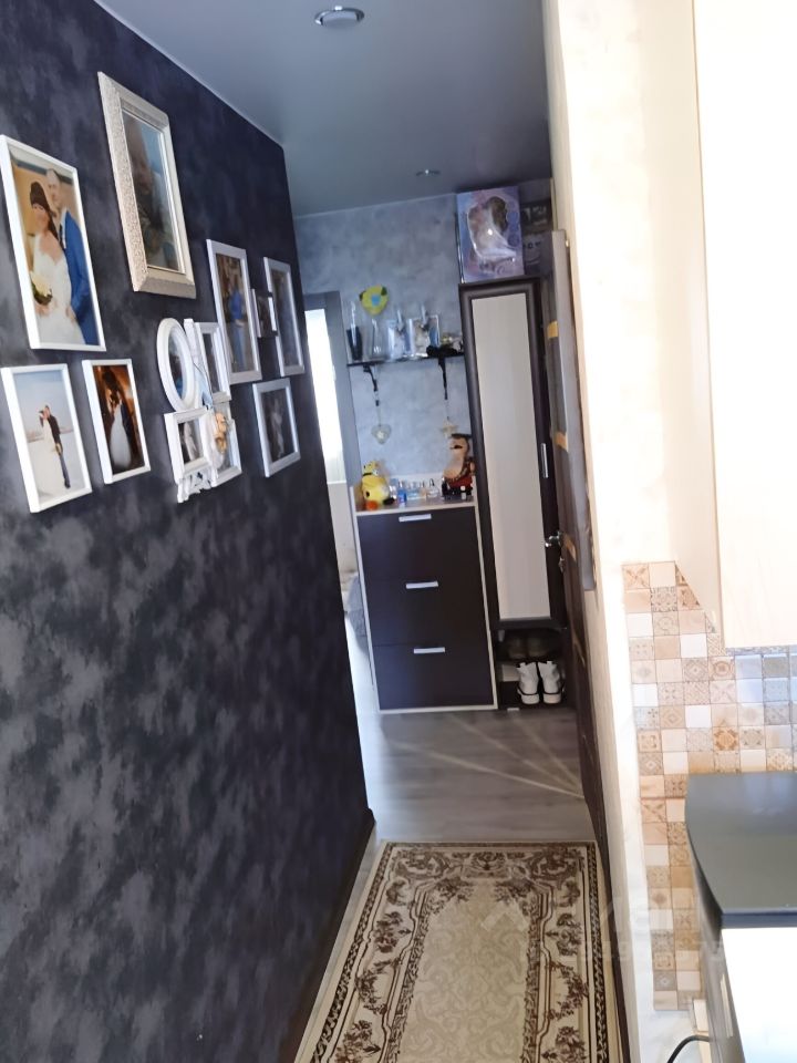 Продажа 2-комн квартиры на вторичном рынке пос. Новый Свет, 27