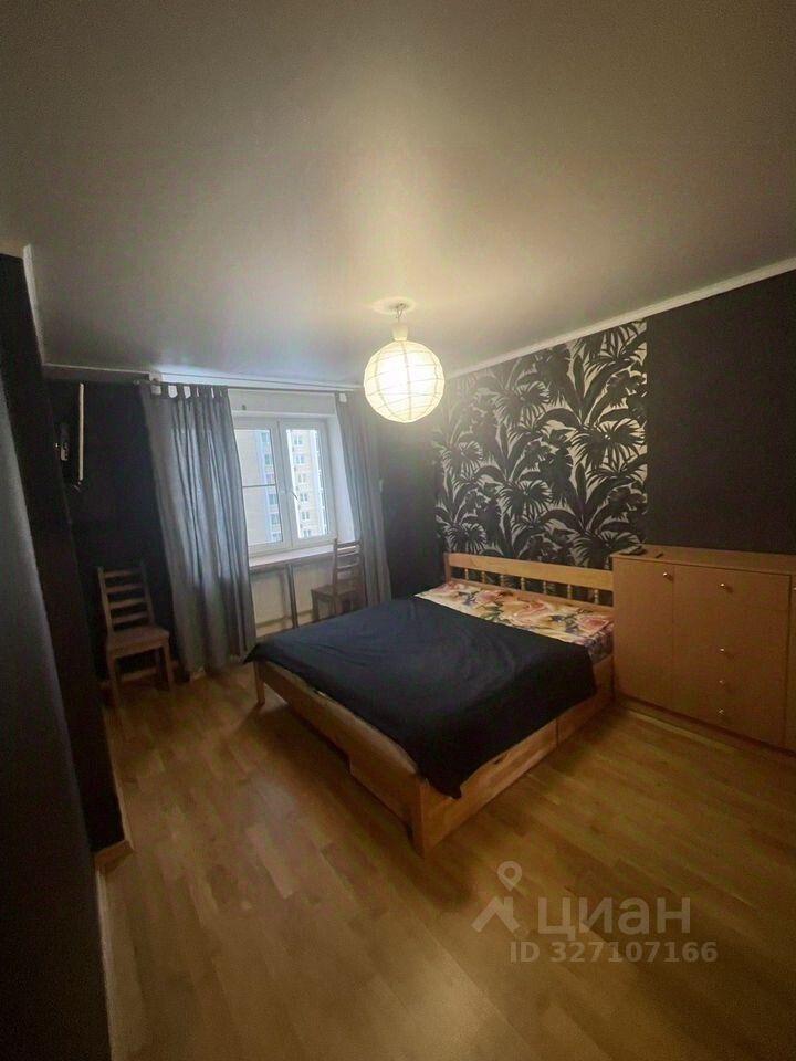Продажа 1-комн квартиры на вторичном рынке Северный кв-л, д. Сапроново, Купелинка мкр, 18