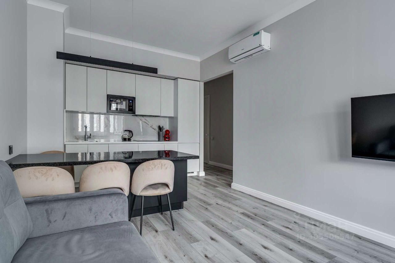 Аренда 3-комн квартиры на вторичном рынке Ленинградский проспект, 35С2