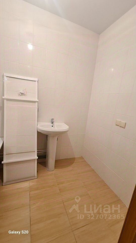 Продажа 3-комн квартиры на вторичном рынке ДЗФС мкр,  д. 15А