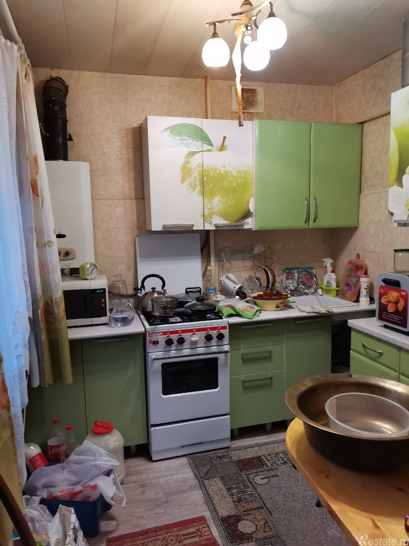 Продажа 3-комн квартиры на вторичном рынке Серпухов, Ракова улица,  д. 3
