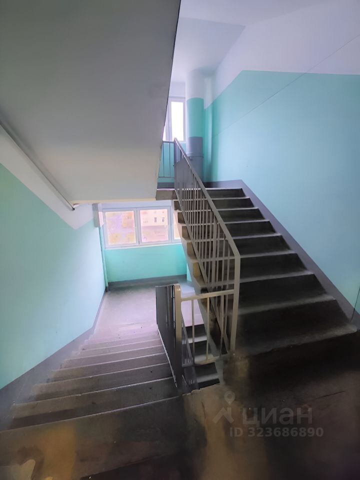 Продажа 3-комн квартиры на вторичном рынке Серебристый бульвар, 5К1