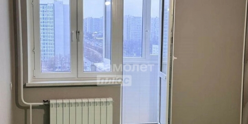 2-комн квартира Осенняя улица,  д. 22