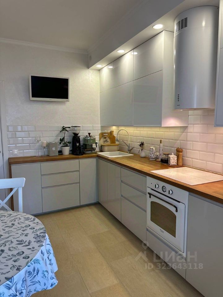 Продажа 2-комн квартиры на вторичном рынке Пушкин, Красносельское шоссе, 55