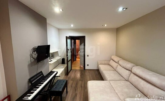 Продажа 3-комн квартиры на вторичном рынке Приморский пр-кт,  д. 141 к2