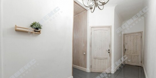 2-комн квартира улица Софьи Ковалевской,  д. 16