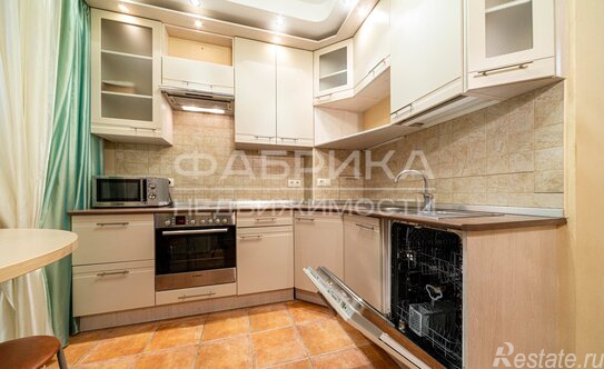 Продажа 1-комн квартиры на вторичном рынке Коломяжский пр-кт,  д. 15 к2