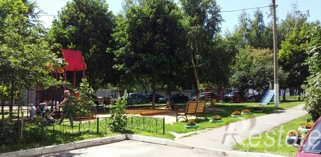 Продажа 2-комн квартиры на вторичном рынке угол между Одинцово г и Одинцовский р-н, Одинцово г, Комсомольская ул,  д. 7