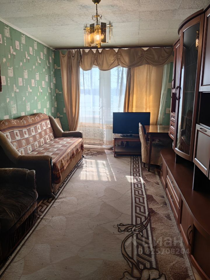 Продажа 3-комн квартиры на вторичном рынке Пушкин, улица Генерала Хазова, 12