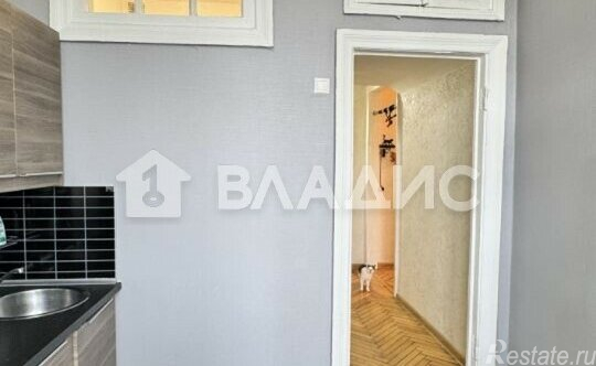 Продажа 2-комн квартиры на вторичном рынке улица Трофимова,  д. 24 к2