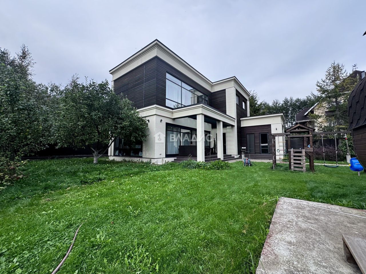 Продажа дома Соловьиная улица, 13к2