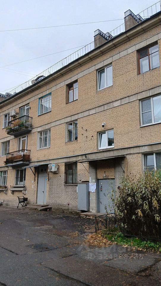 Продажа 3-комн квартиры на вторичном рынке улица Лазо, 9