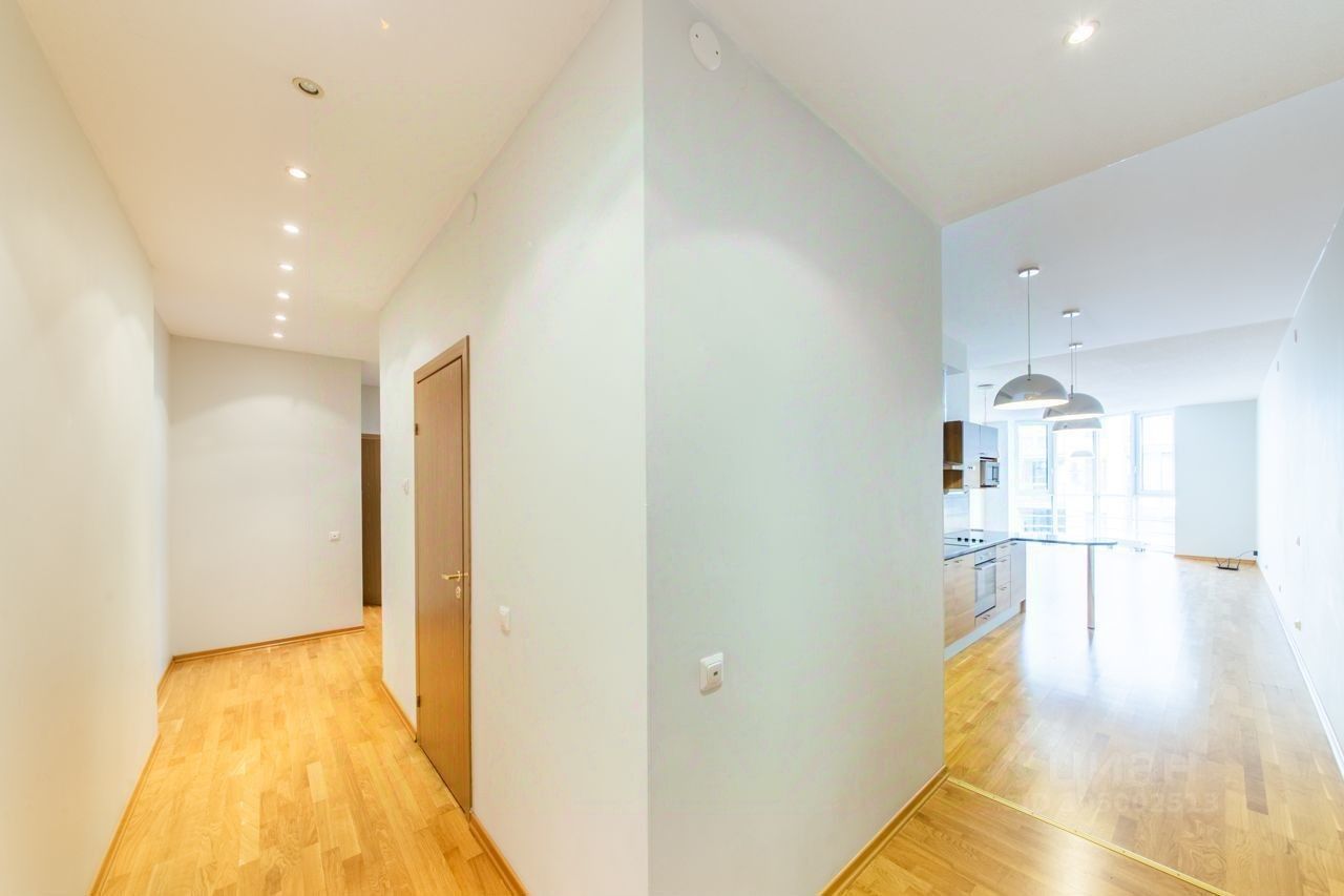 Продажа 3-комн квартиры на вторичном рынке Шпалерная улица, 60Б