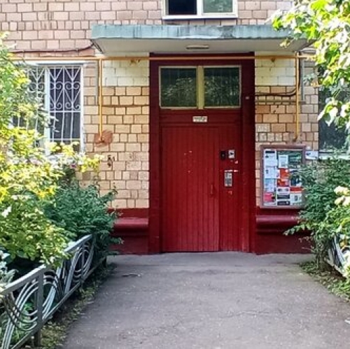 2-комн квартира Живописная улица,  д. 58