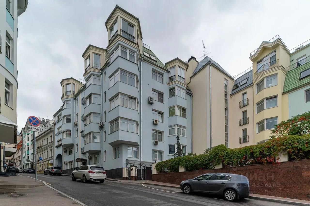 Продажа 4-комн квартиры на вторичном рынке переулок Большой Головин,  д. 2