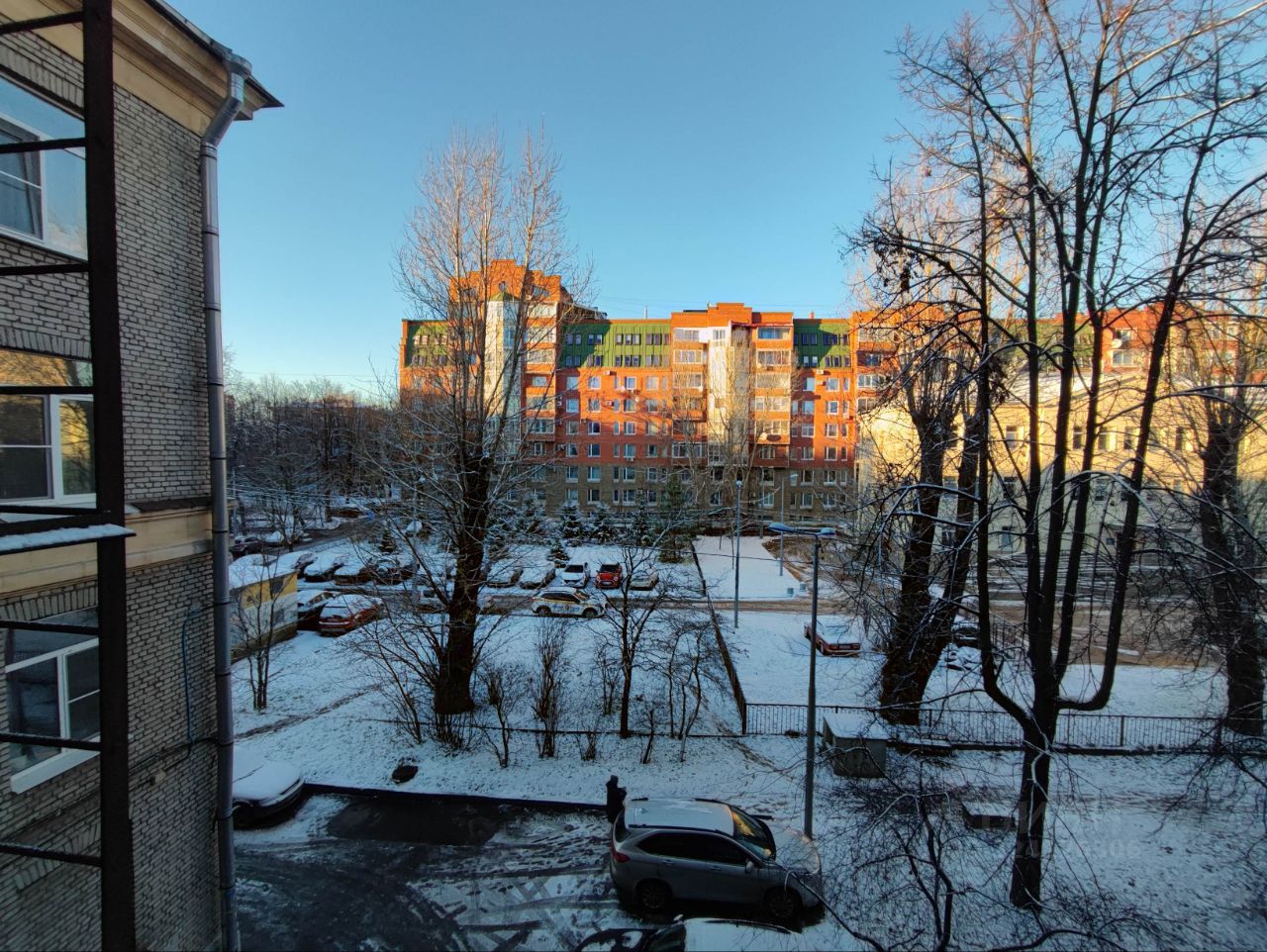 Продажа 2-комн квартиры на вторичном рынке улица Курчатова, 6