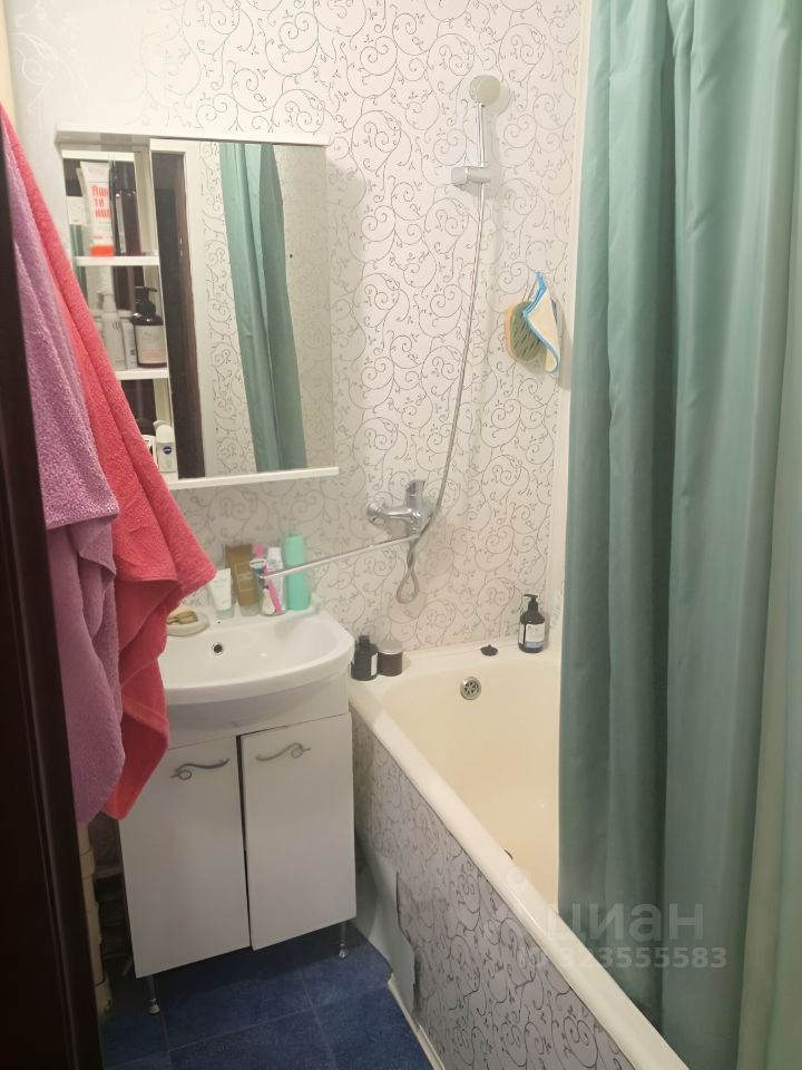 Продажа 1-комн квартиры на вторичном рынке улица Менжинского, 21