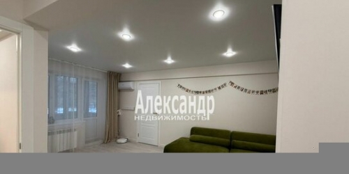 4-комн квартира Невский пр-кт,  д. 130