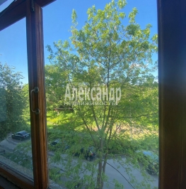 Продажа 3-комн квартиры на вторичном рынке Кировск г., Советская ул. ,  д. 21