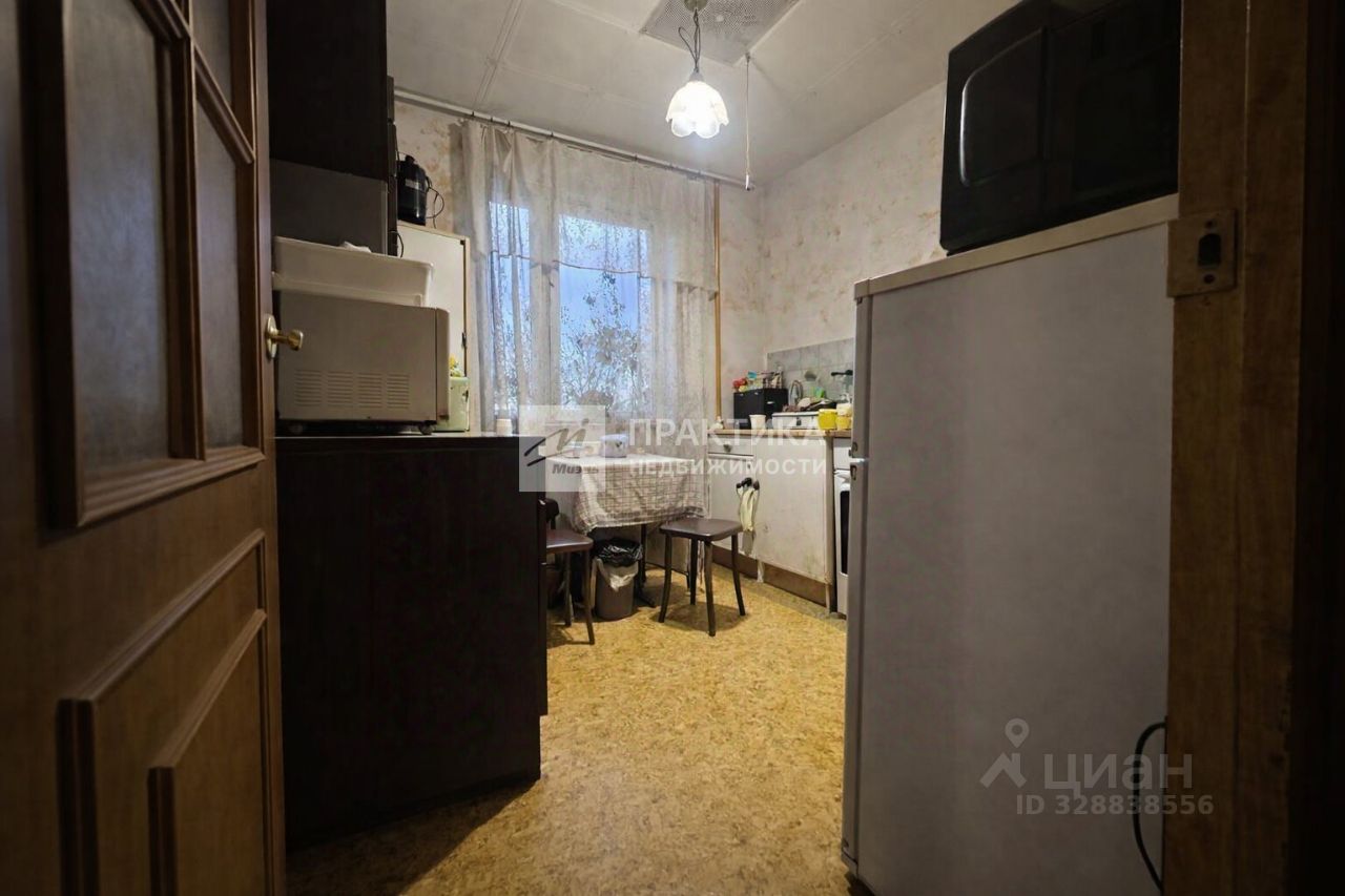 Продажа 4-комн квартиры на вторичном рынке улица Авиаконструктора Миля,  д. 14