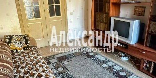 2-комн квартира Комендантский проспект, 10к1