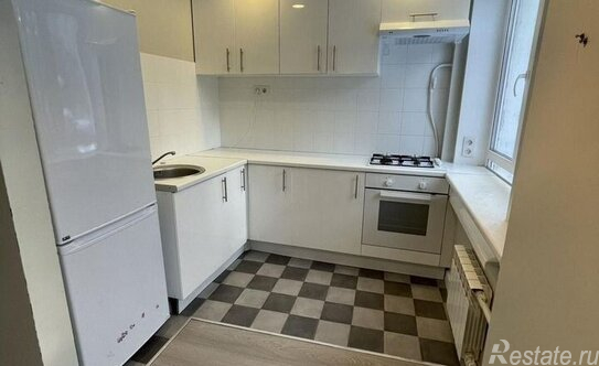 Аренда 2-комн квартиры на вторичном рынке ул Панфёрова,  д. 3