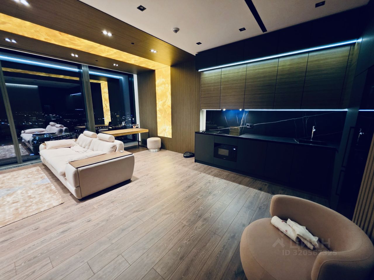 Продажа 2-комн квартиры на вторичном рынке 1-й Красногвардейский проезд, 22с1