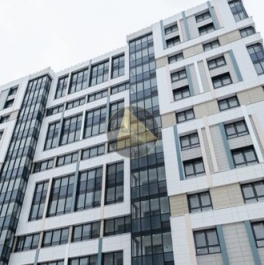 Продажа 2-комн квартиры на вторичном рынке б-р Головнина,  д. 6,  к. 1 стр 1