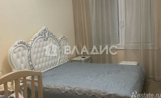 Продажа 3-комн квартиры на вторичном рынке Одинцовский городской округ, Рябиновая улица,  д. 7