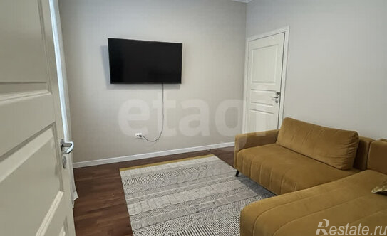 Продажа 1-комн квартиры на вторичном рынке улица Адмирала Трибуца,  д. 10