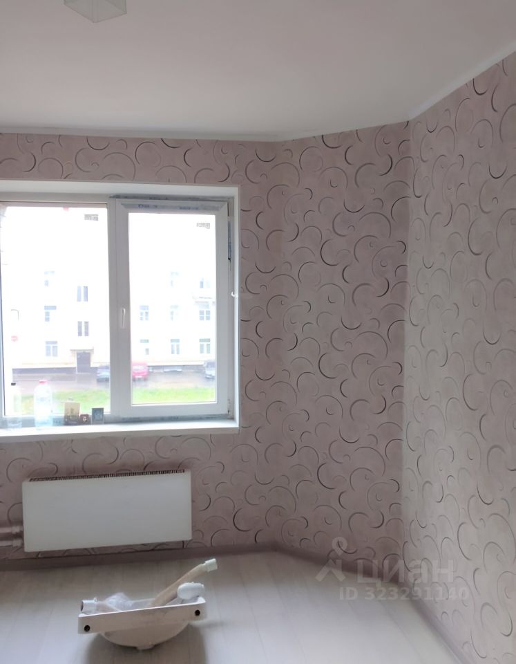 Продажа 3-комн квартиры на вторичном рынке Бокситогорск, Городская улица, 4