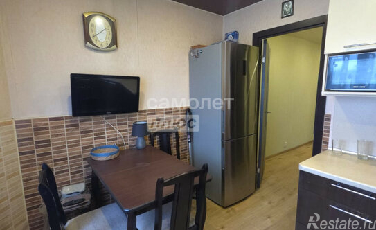 Продажа 2-комн квартиры на вторичном рынке Выборг, улица Гагарина,  д. 45