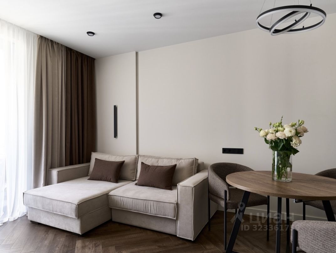 Продажа 3-комн квартиры на вторичном рынке улица Лобачевского, 120к1