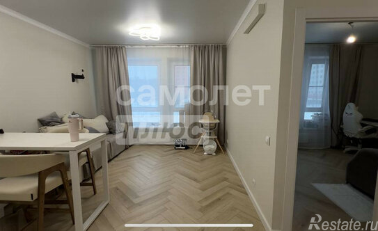 Продажа 4-комн квартиры на вторичном рынке Саларьевская ул,  д. 16 к3