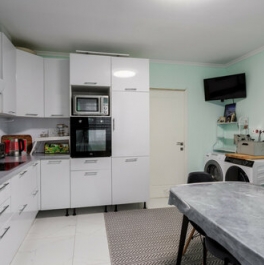 Продажа 3-комн квартиры на вторичном рынке Филёвский бульвар,  д. 12