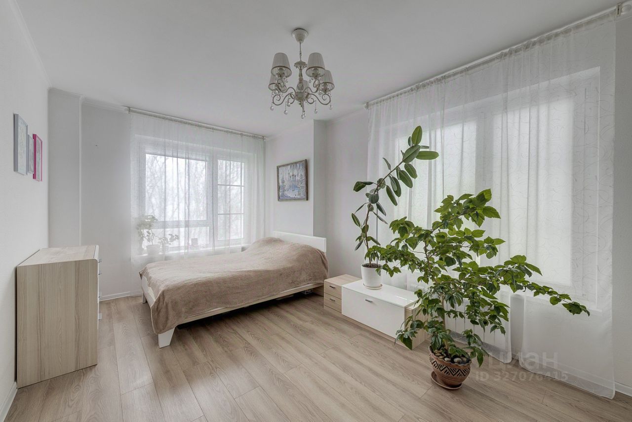 Продажа 2-комн квартиры на вторичном рынке Харьковский проезд, 1/1к1