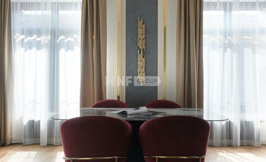 Продажа 4-комн квартиры на вторичном рынке Петровский пр-кт,  д. 24,  к. 1