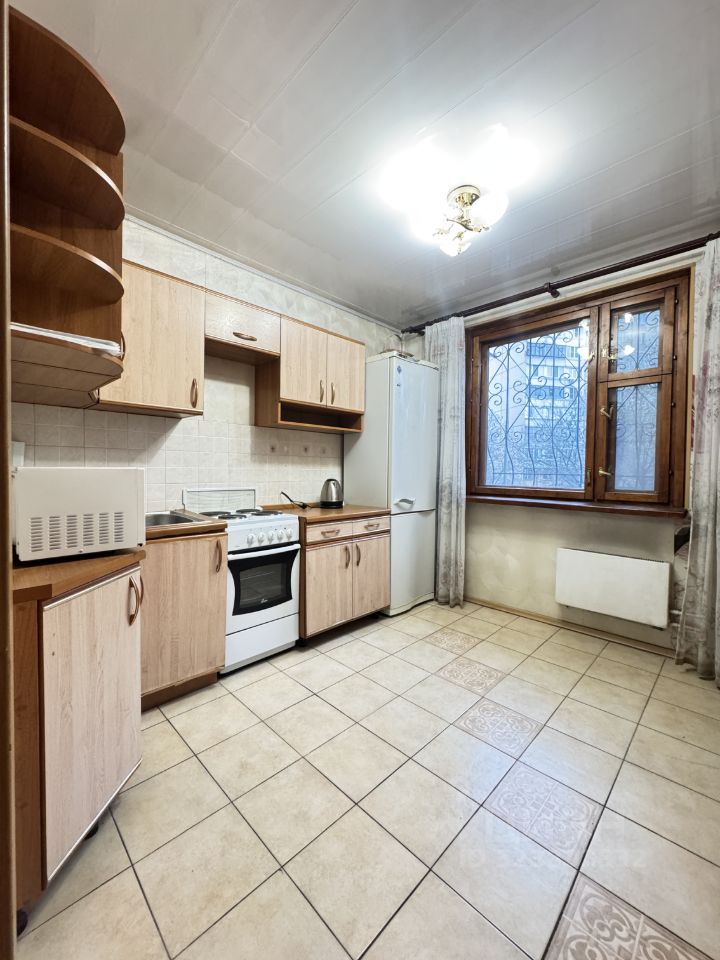 Продажа 1-комн квартиры на вторичном рынке улица Генерала Кузнецова, 23