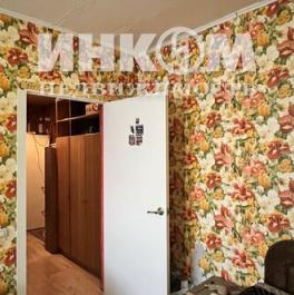 Продажа 2-комн квартиры на вторичном рынке улица Металлургов,  д. 62
