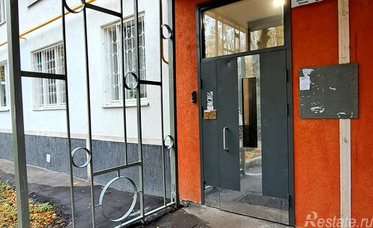 Продажа 4-комн квартиры на вторичном рынке Ореховый б-р,  д. 5